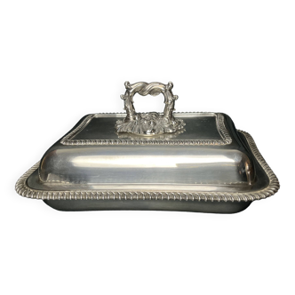 Vegetable dish covered in English silver metal early 20th century