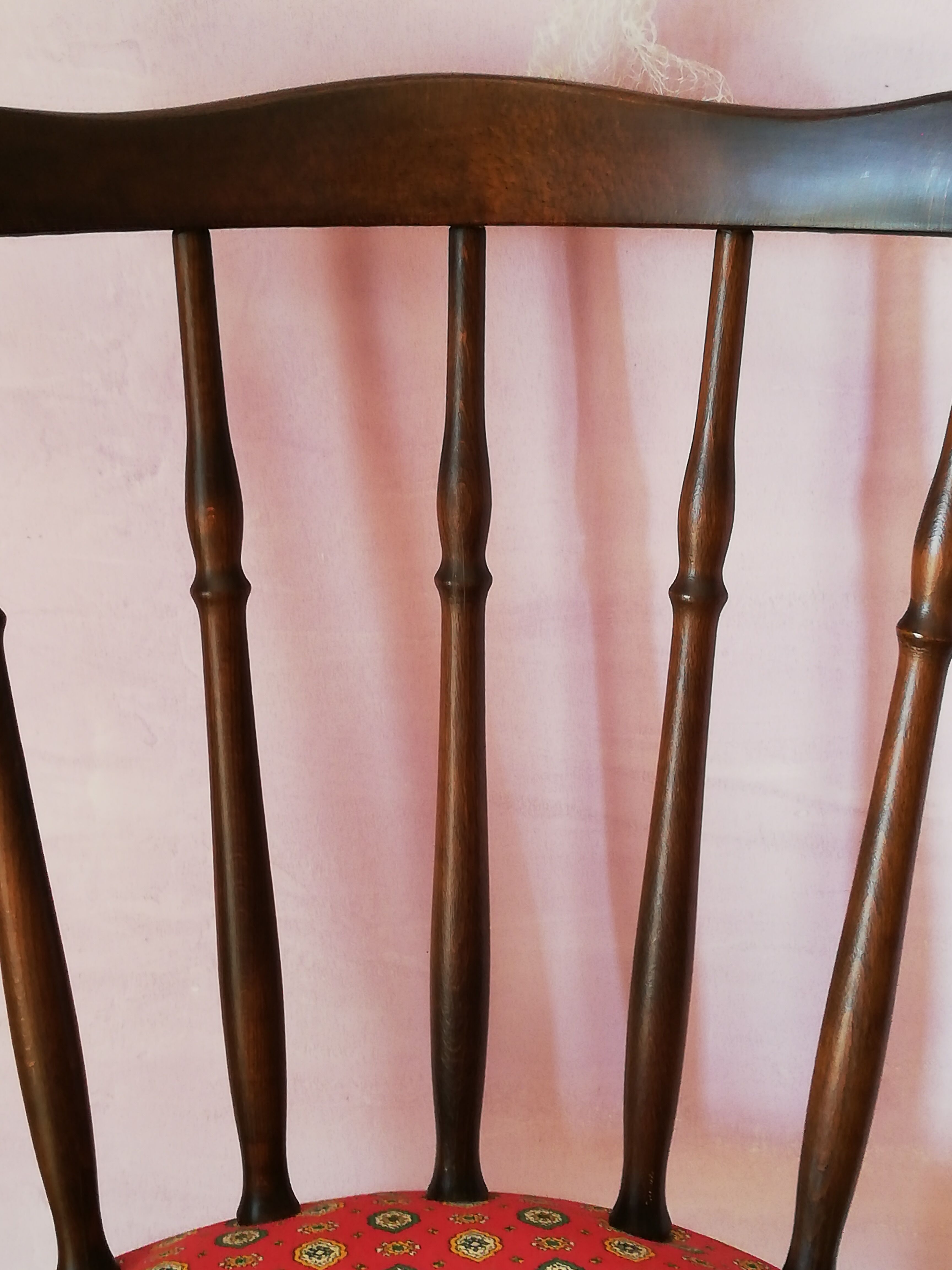 Chaise en bois des années 60