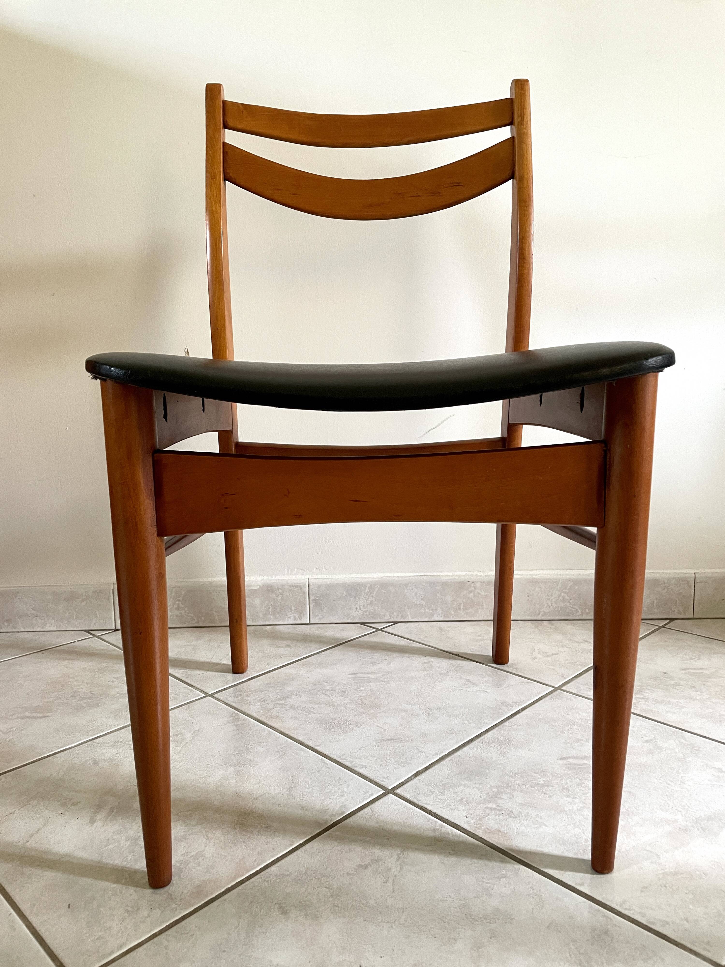 Set de 5 chaises scandinaves teck et skaï