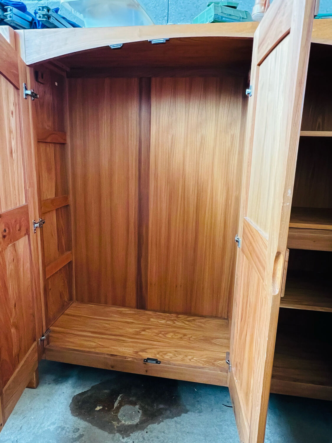 Regain home wardrobe