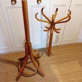Baumann parrot coat rack