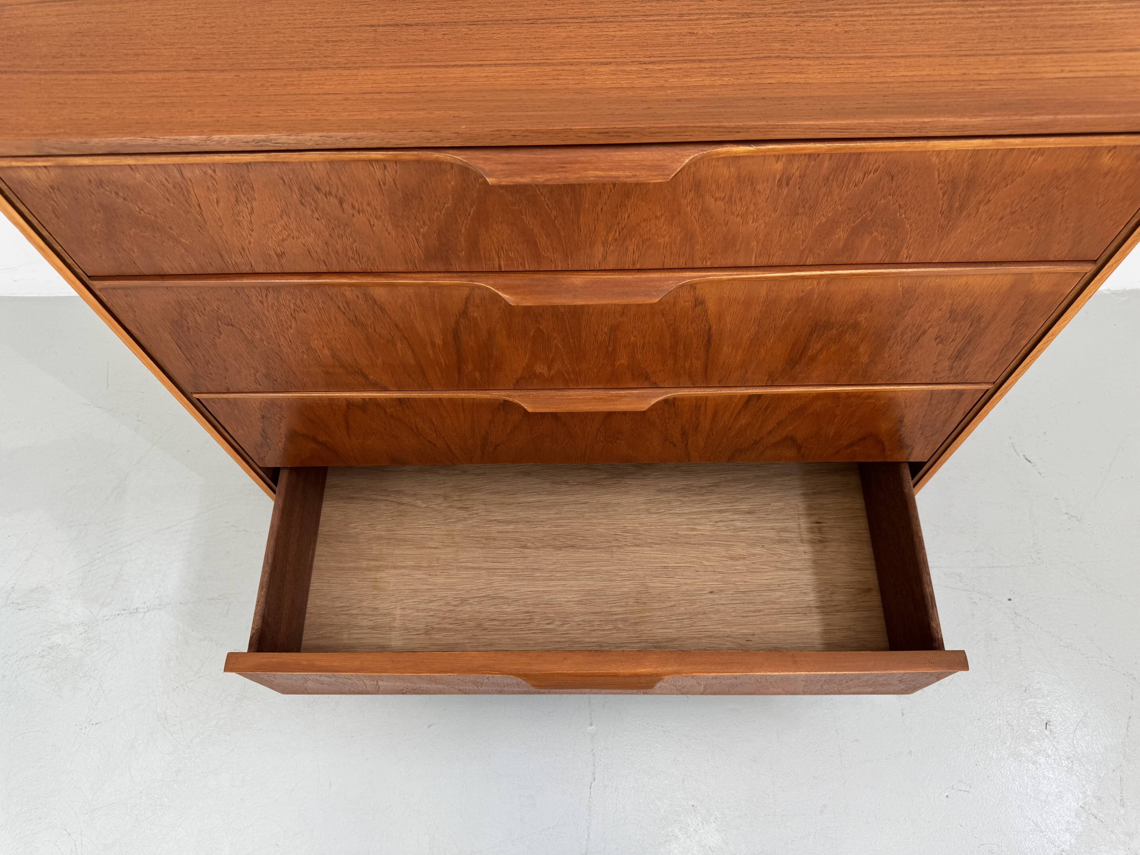 Vintage chest of drawers from Austinsuite, designed by Frank Guille, 1960s.