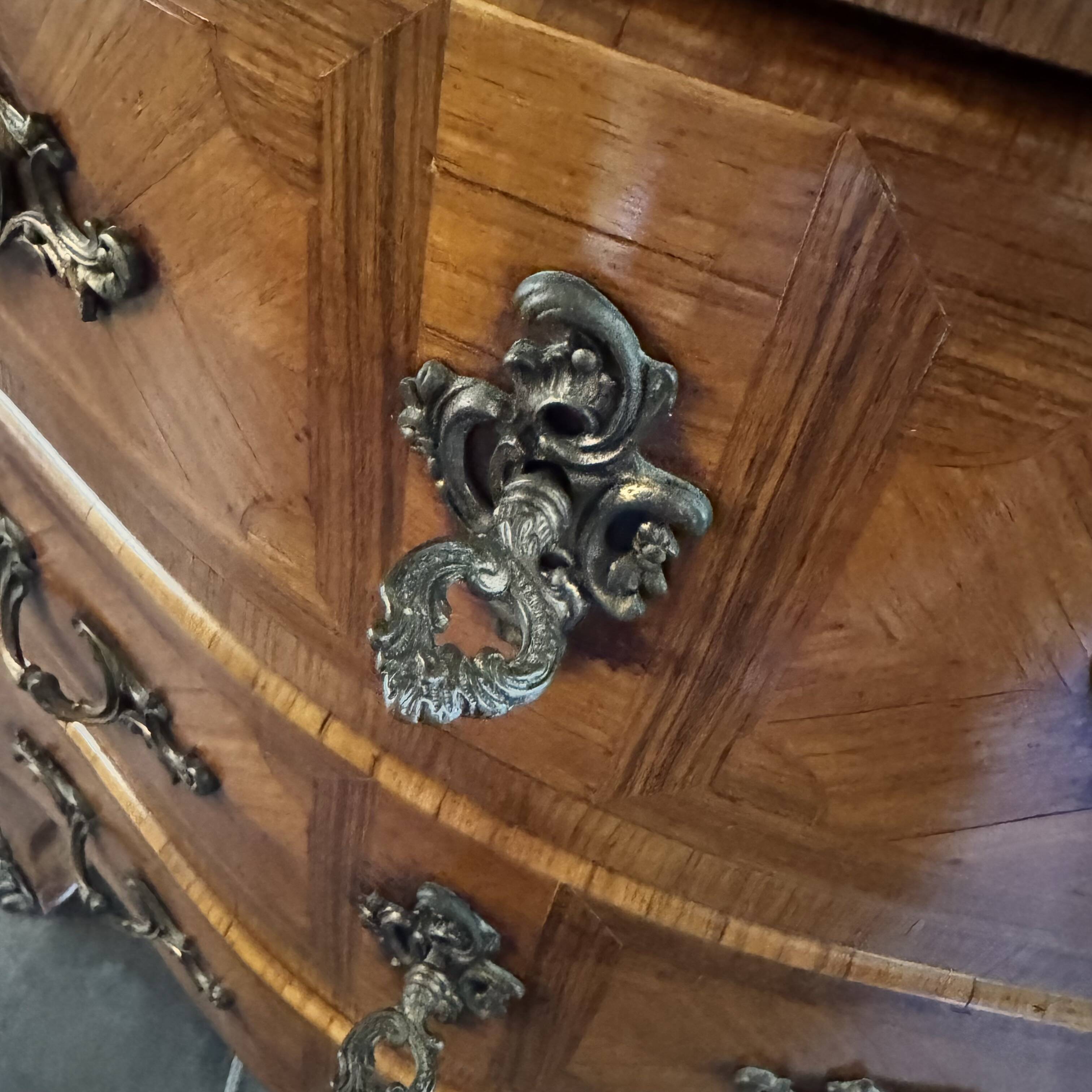 Small Louis XV Transition jump commode, Breccia marble, 79 cm