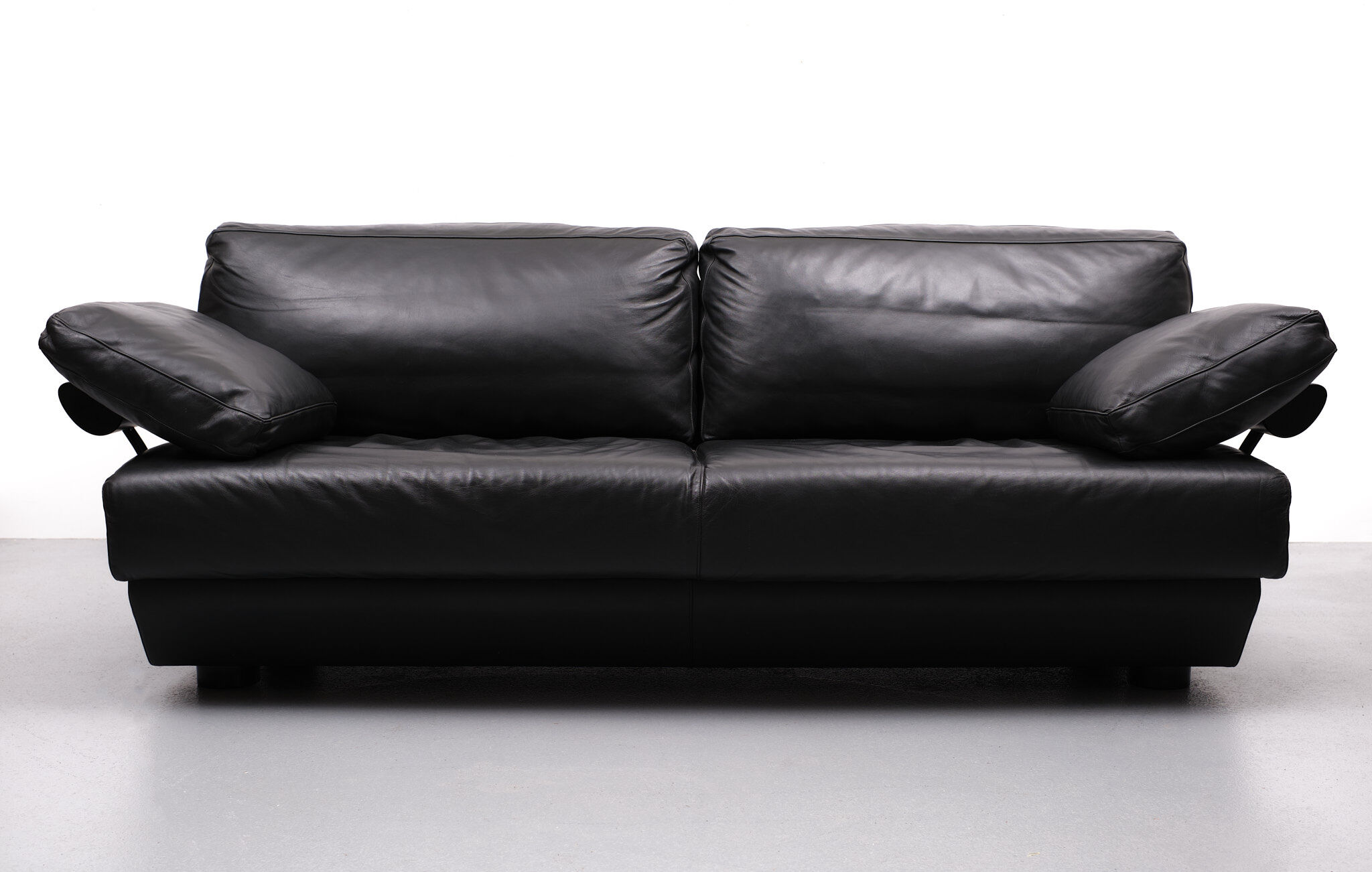 Pier Luigi Frighetto by Black Tie, Sofa Italy