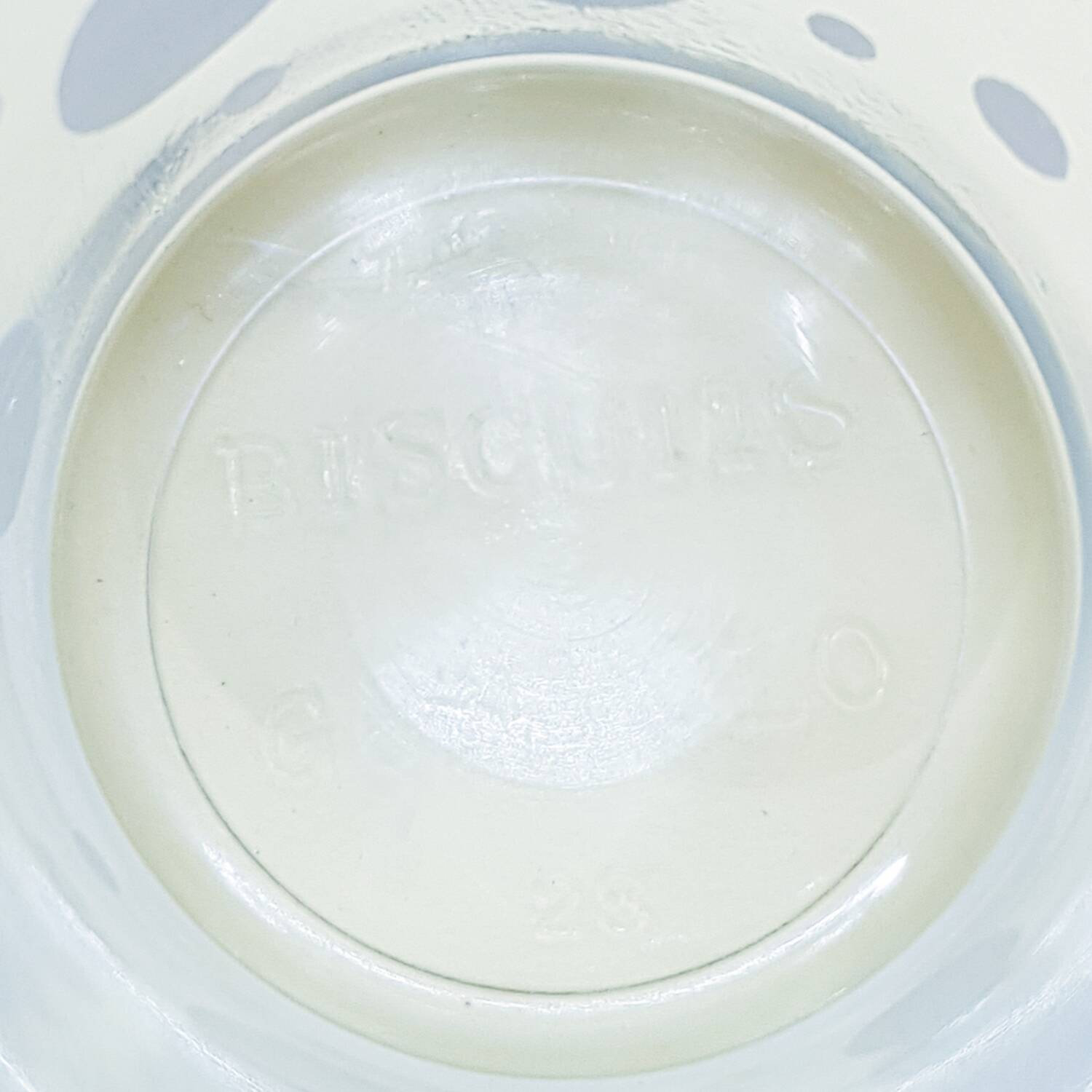 6 polka dot juice glasses in carrier