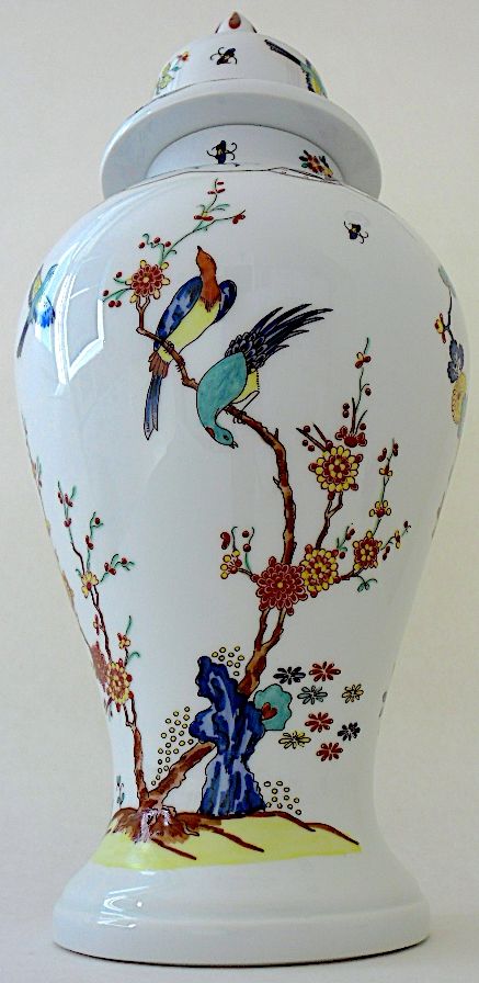 Baluster vase covered in porcelain by Coquet house in Limoges and decorated in Chantilly
