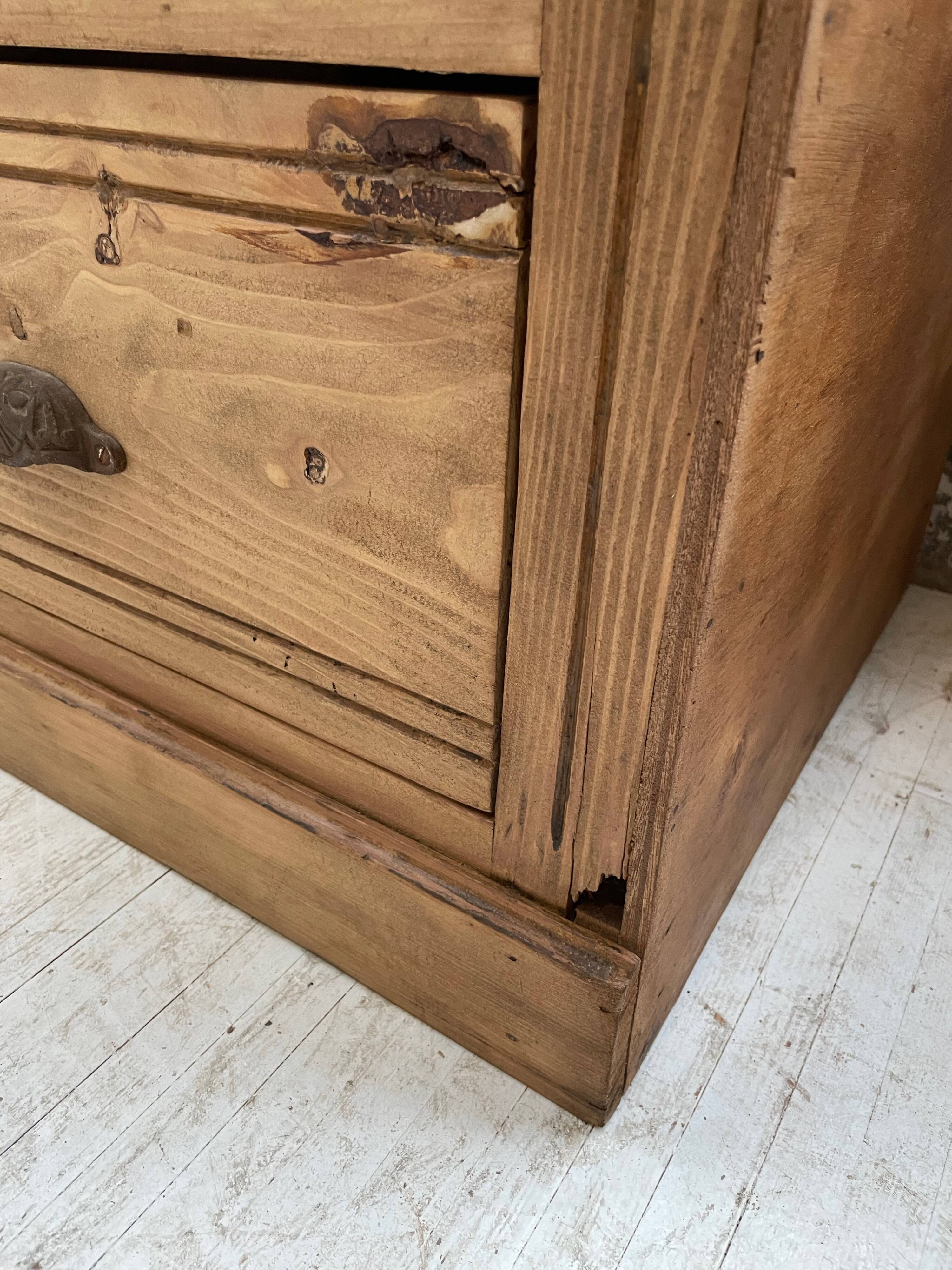 Convenient pine workshop furniture