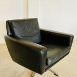 Vintage Danish swivel chair in black leather by Georg Thams