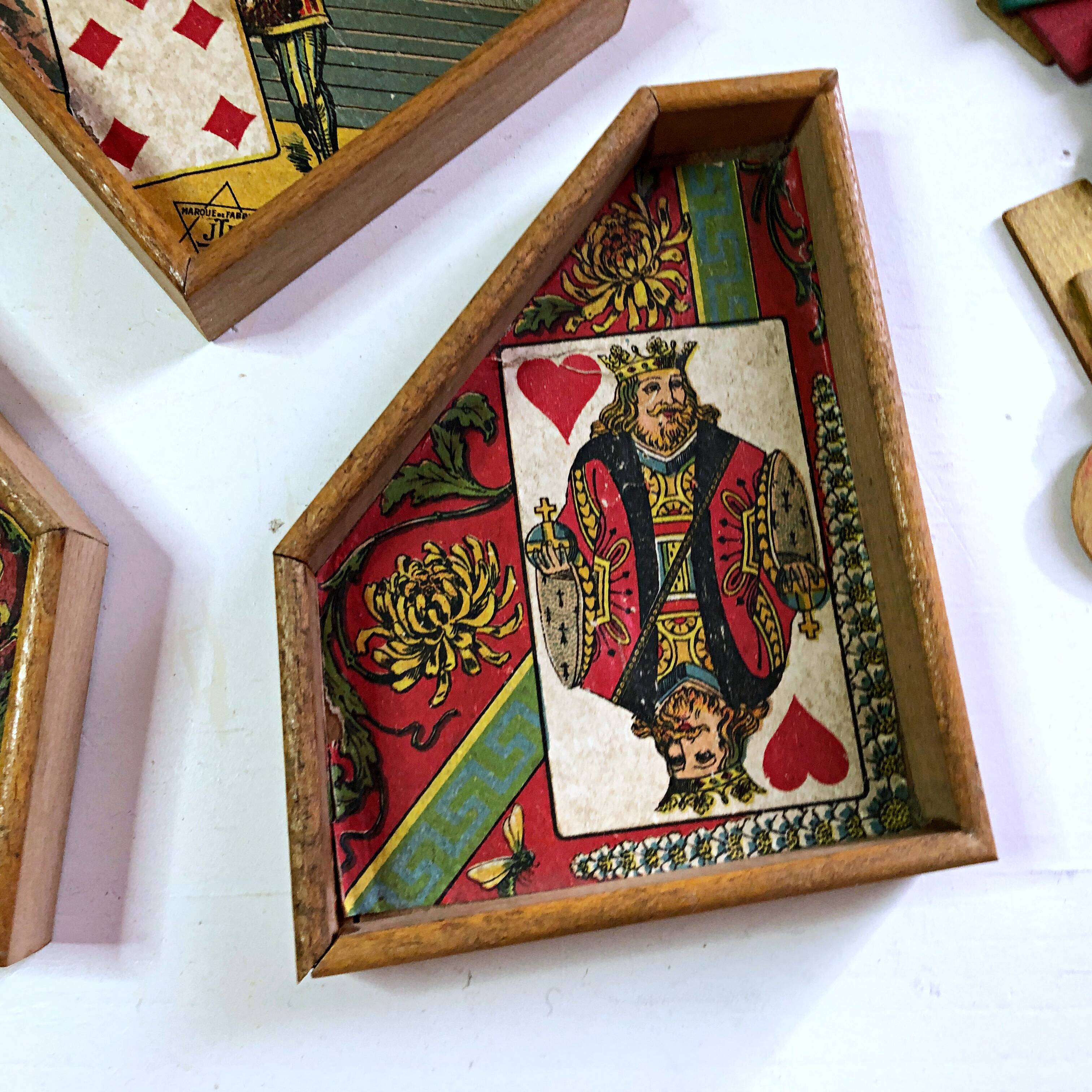 Yellow dwarf game wooden box manufactured by jlr paris early 20th century