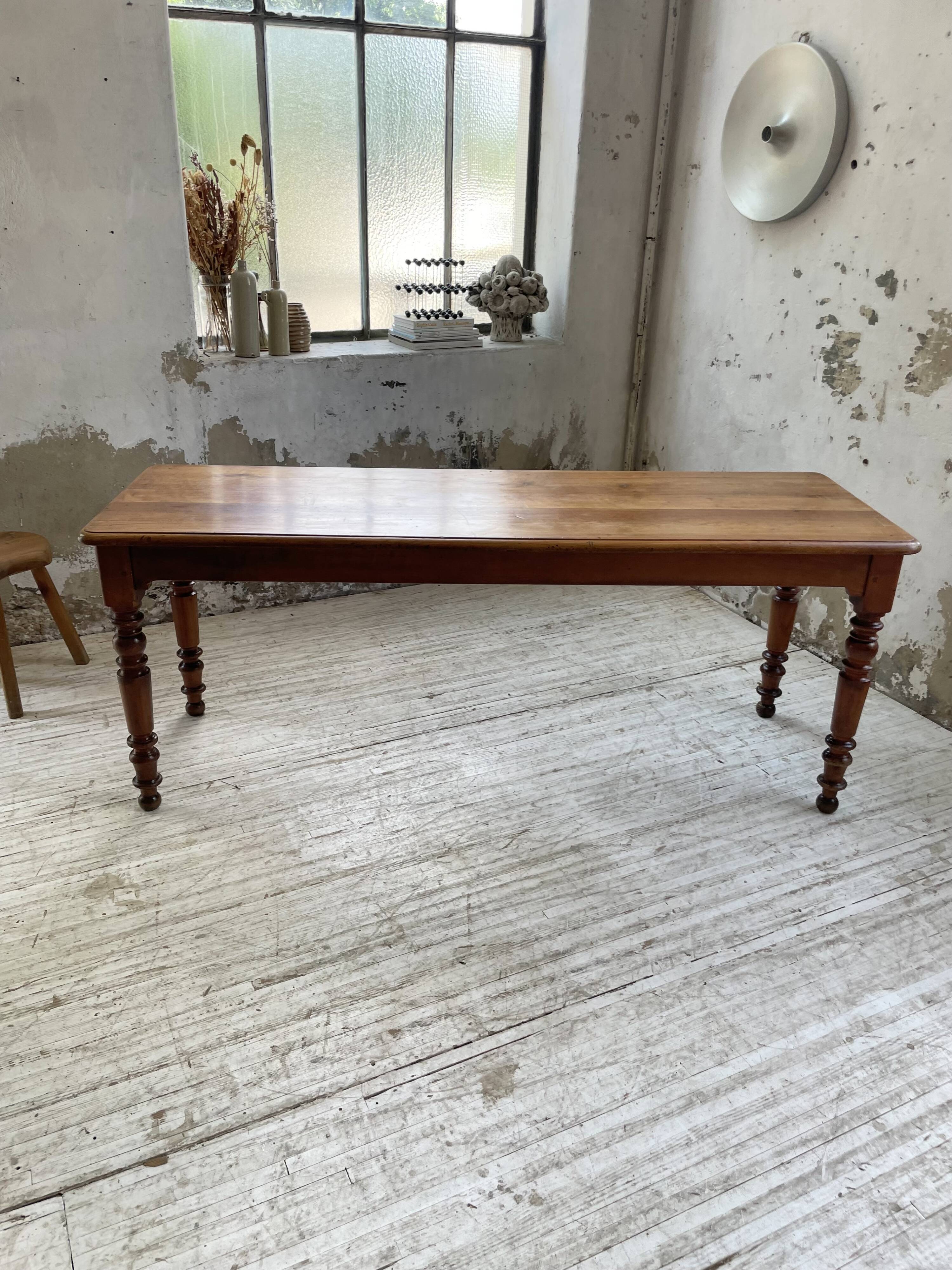 Walnut farm table 185 cm