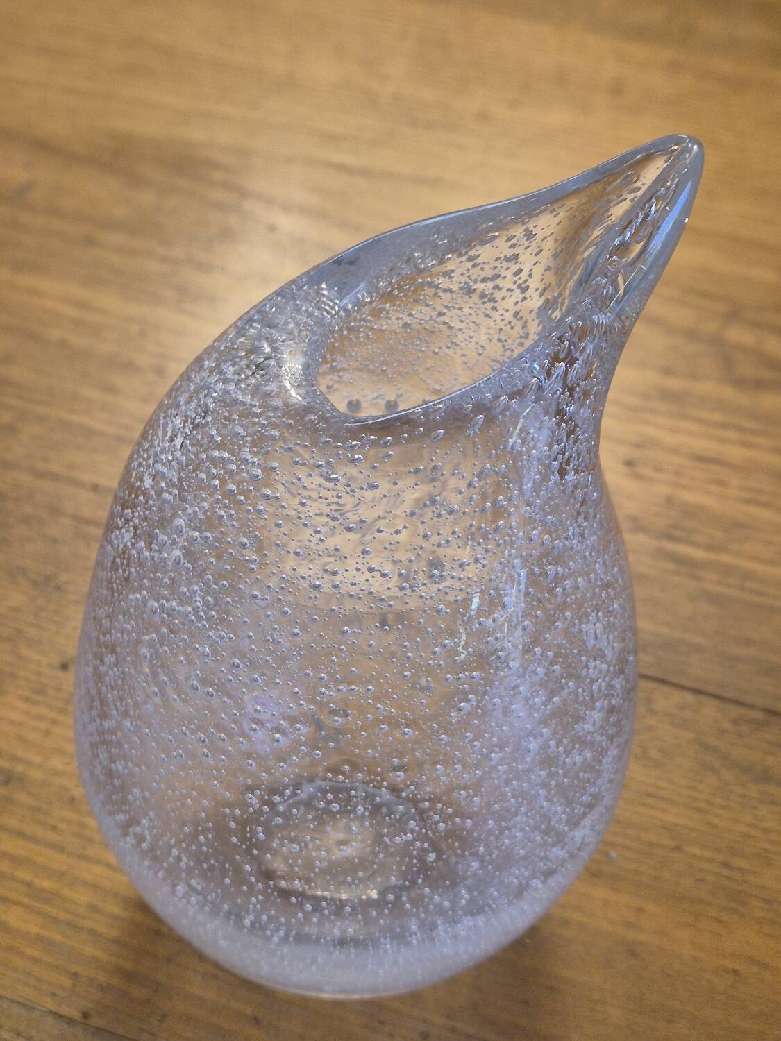 Small bubbled vase in blown glass