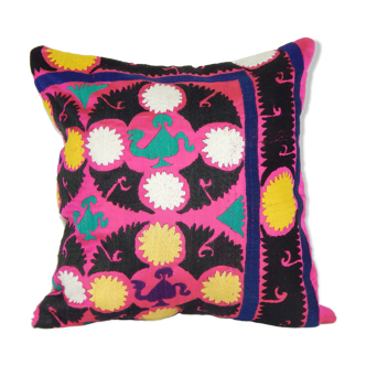 Pink cushion cover Suzani ak262