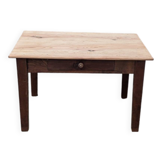 Low farmhouse table