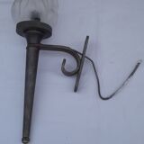 Metal wall lamp with flare