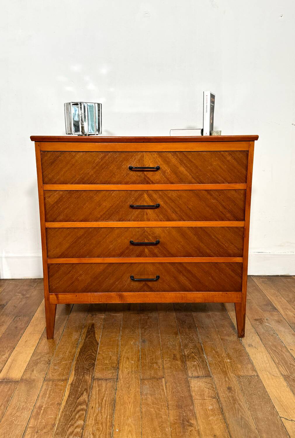 Vintage chest of drawers
