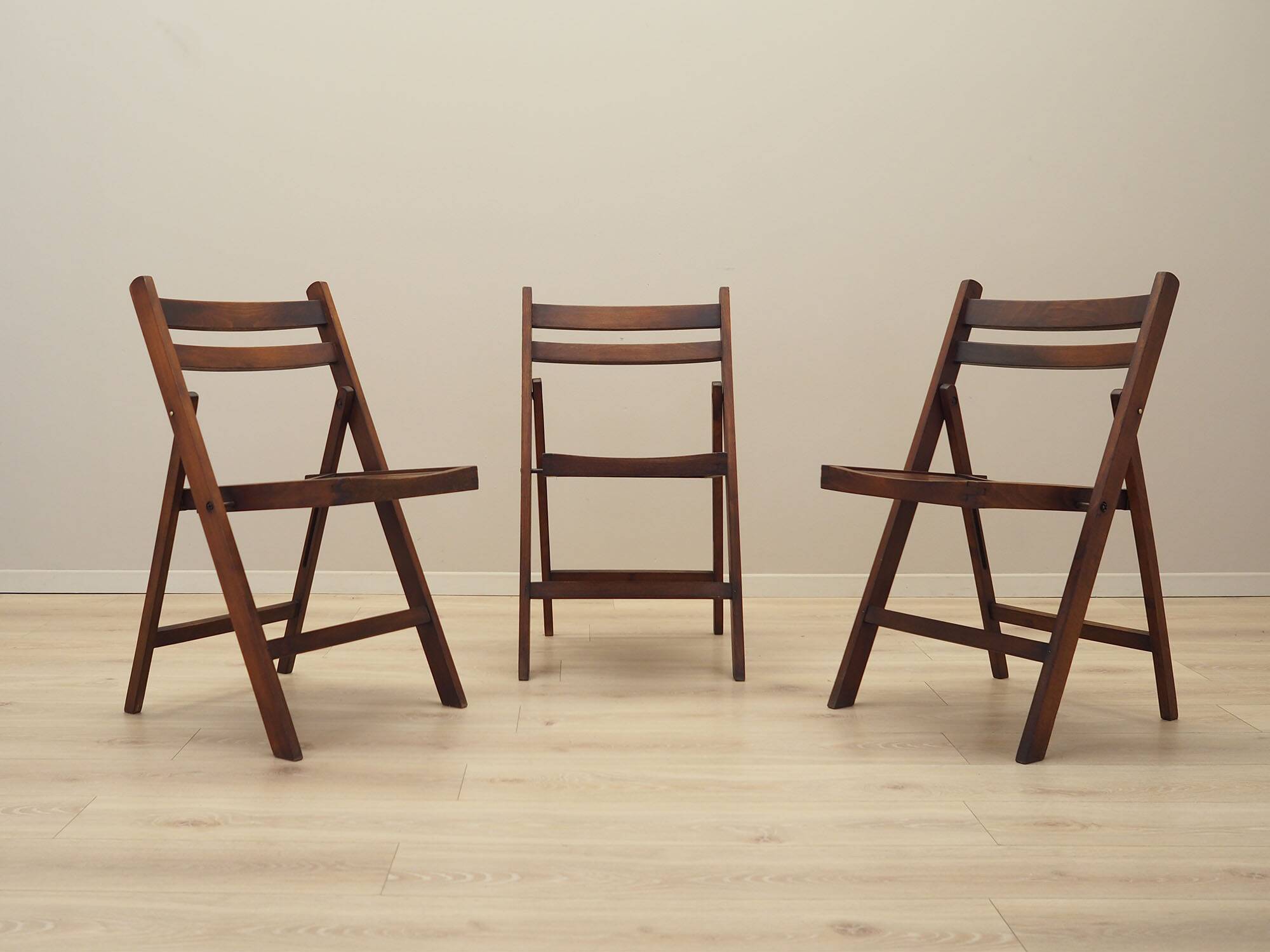 Set of three pine chairs, 1990s, Scandinavian design, manufacture: Denmark