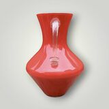 Vase pichet en opaline de Provence rouge corail - années 60