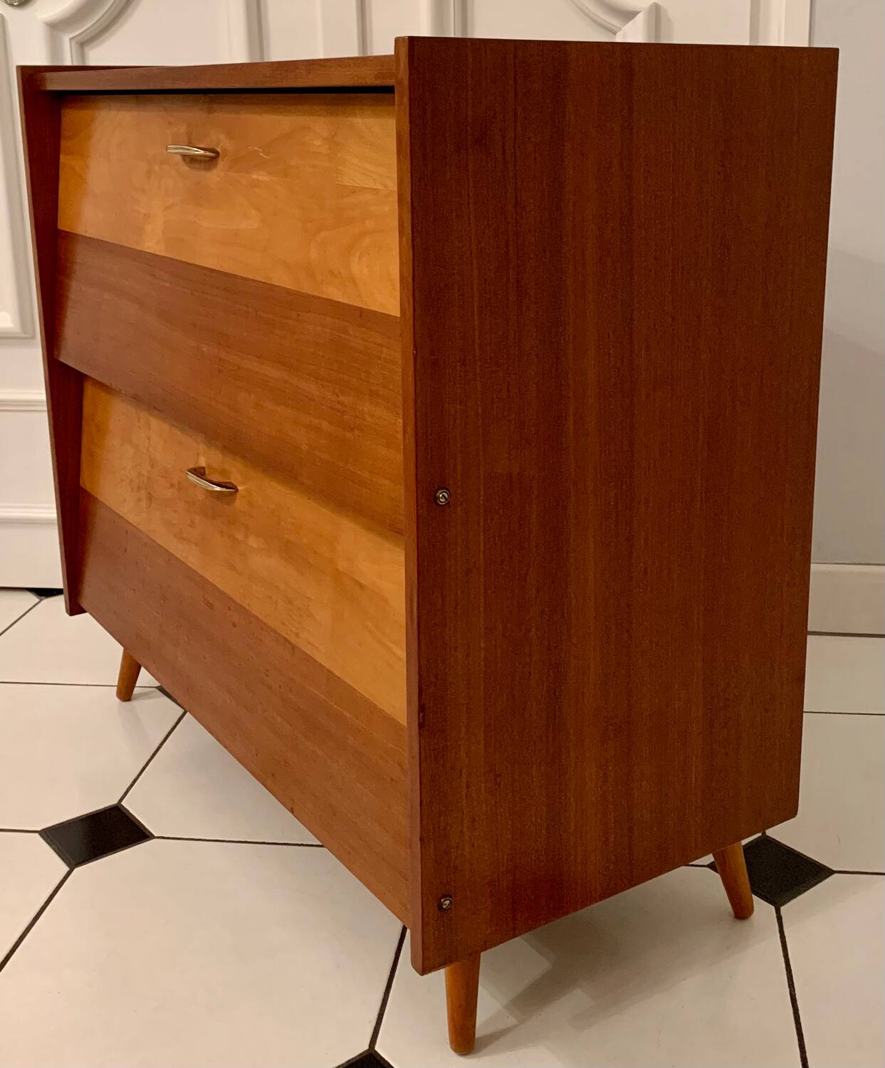 Meuble à chaussure vintage pieds compas