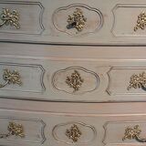 Commode de style Louis XV patinée XXème