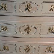 Commode de style Louis XV patinée XXème