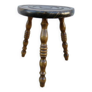 Ancien tabouret tripode