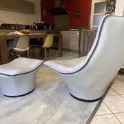 Swivel lounge chair ottoman footrest leather Mantis Gerard Van den Ber