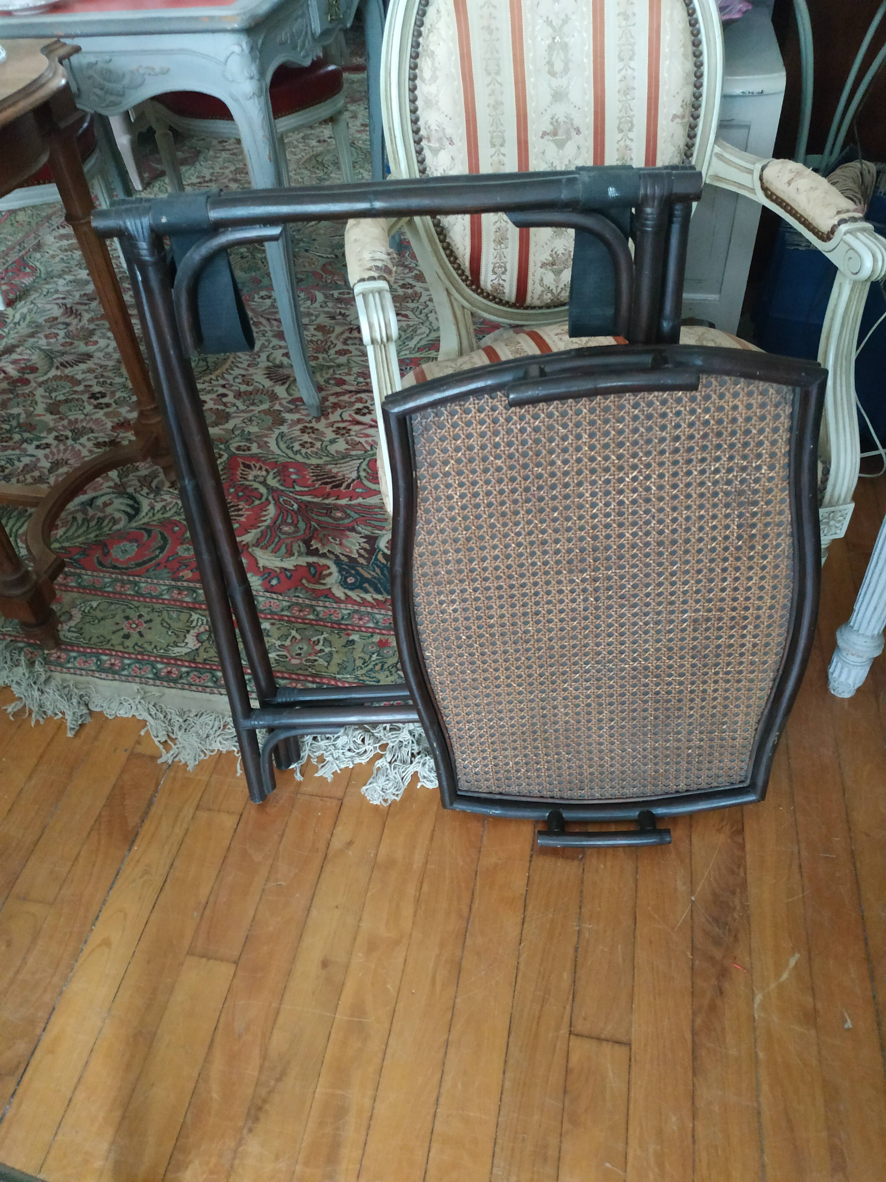 Bamboo folding table