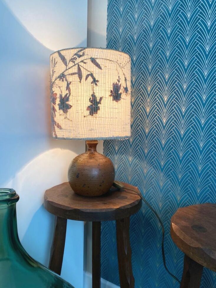 Sandstone laying lamp