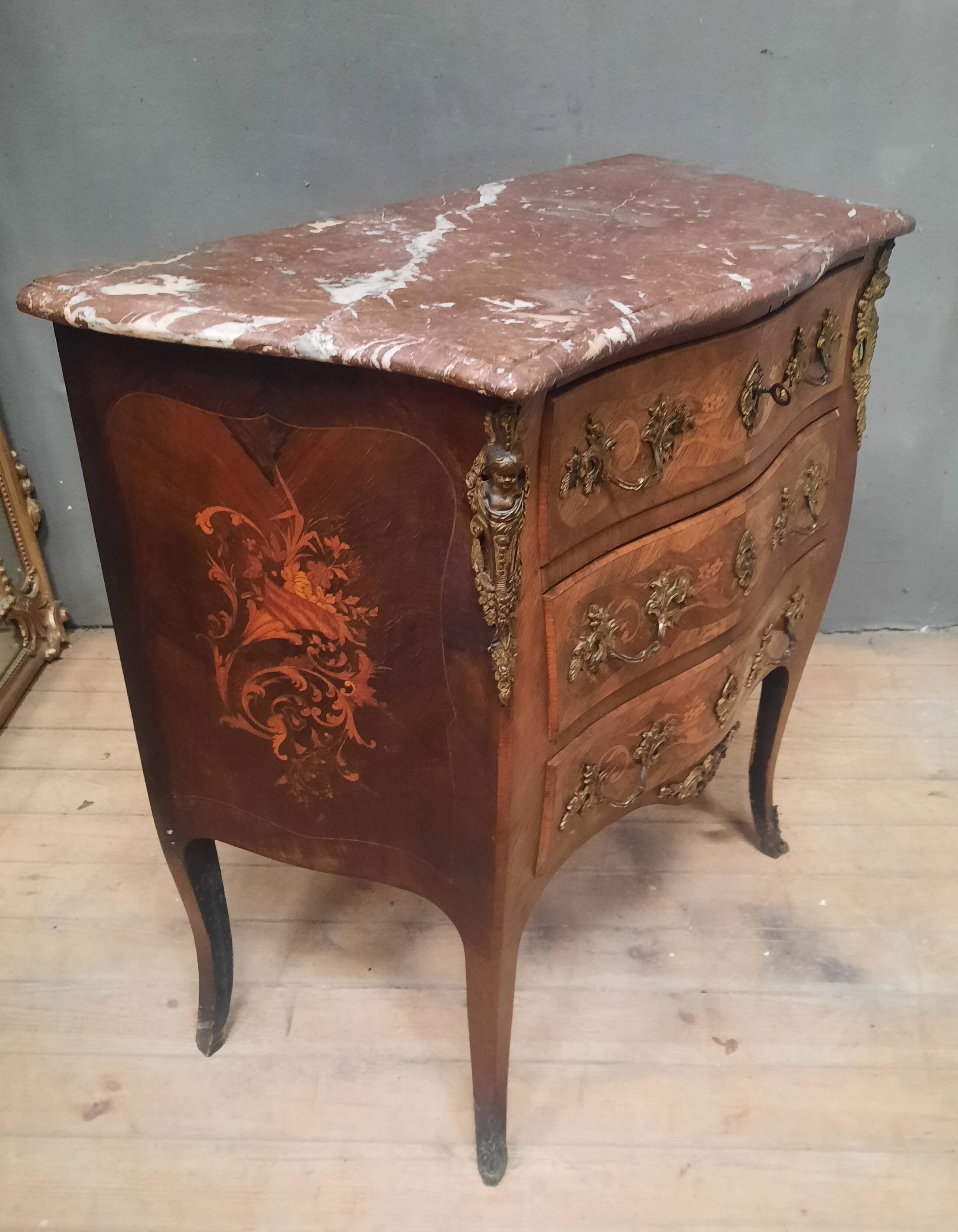 Louis XV style commode, late nineteenth century.