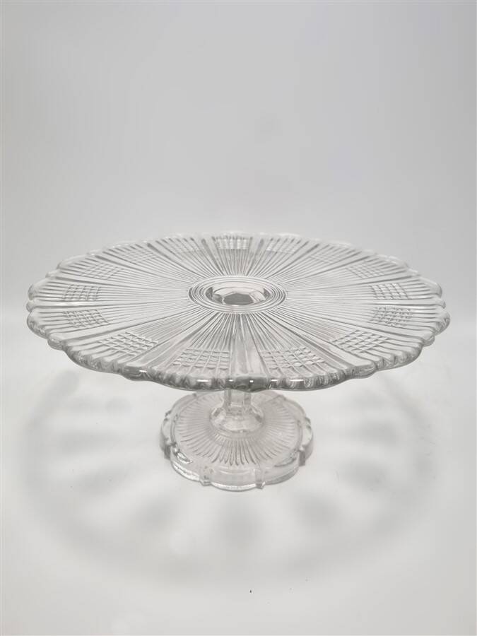 Plat piédouche