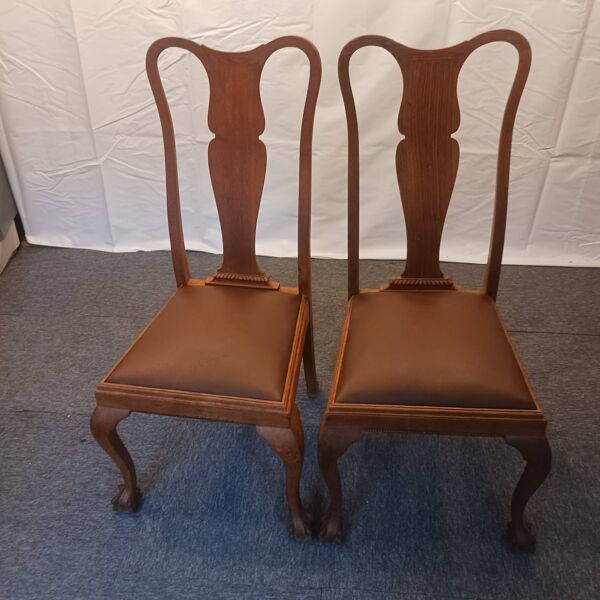 chaises chippendale style Queen Anne environ 1920