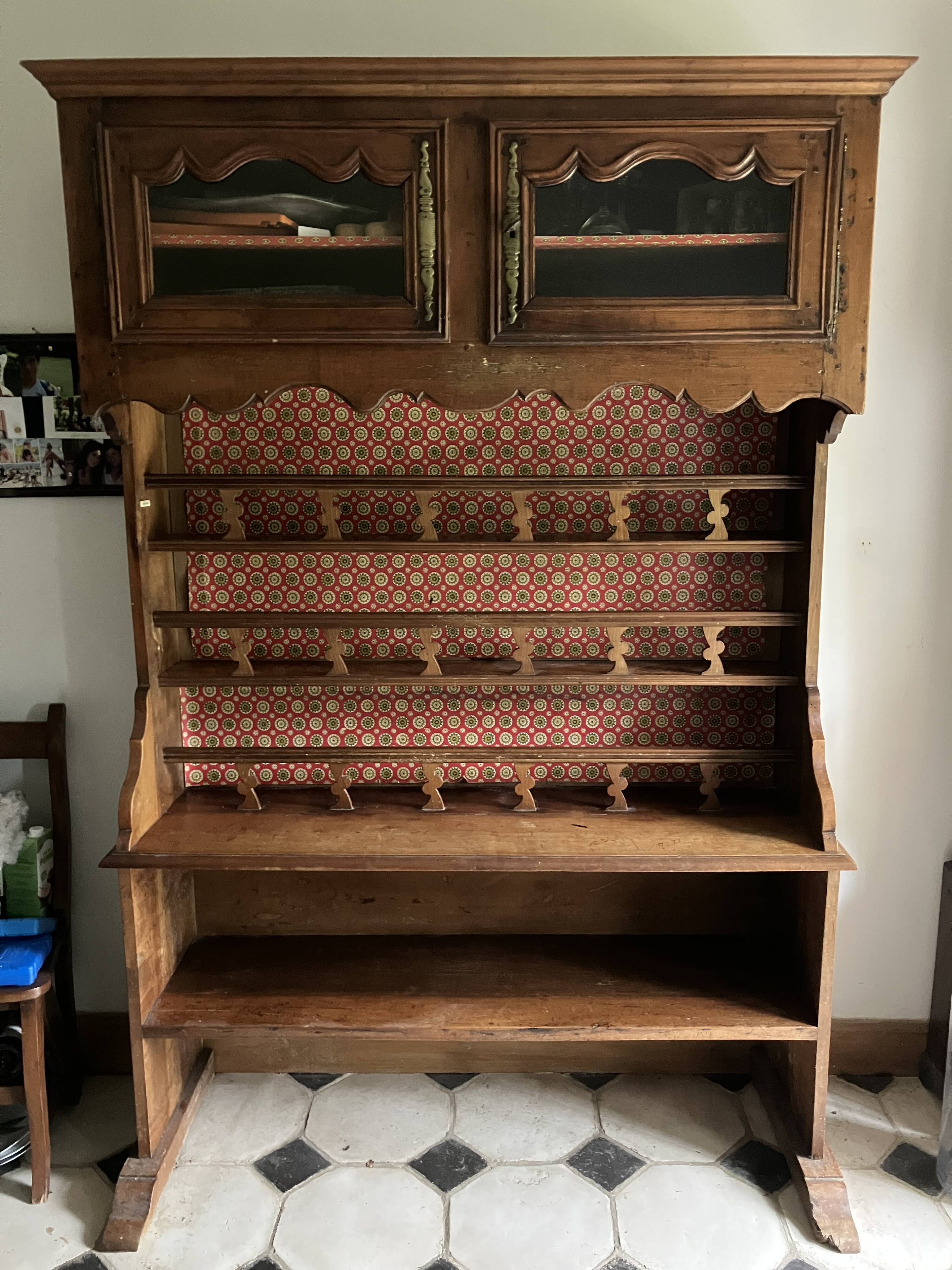 Solid wood sideboard
