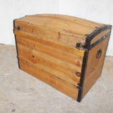 Renovated large bulging malle