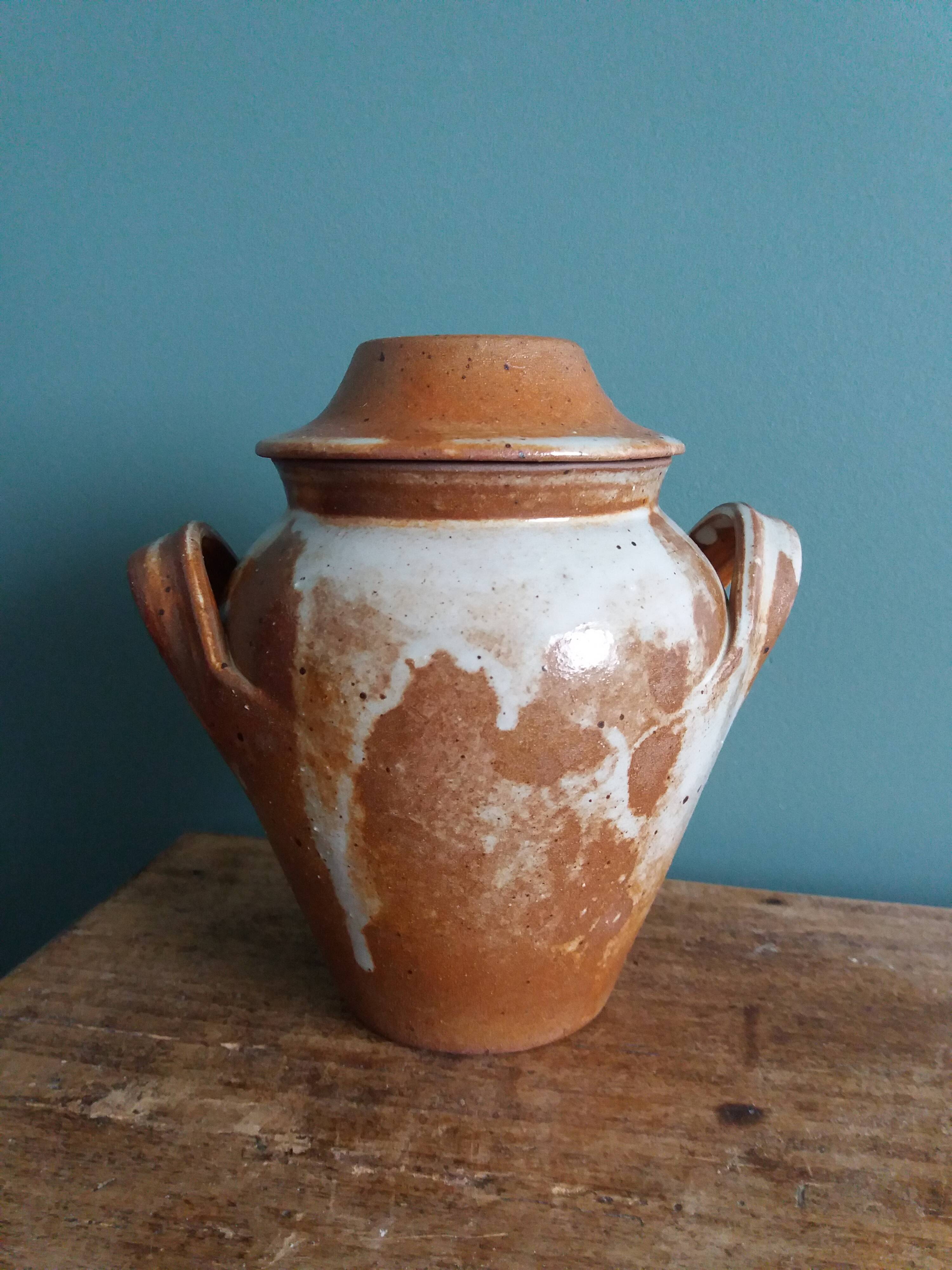 Covered pot condiment pot in Puisaye stoneware