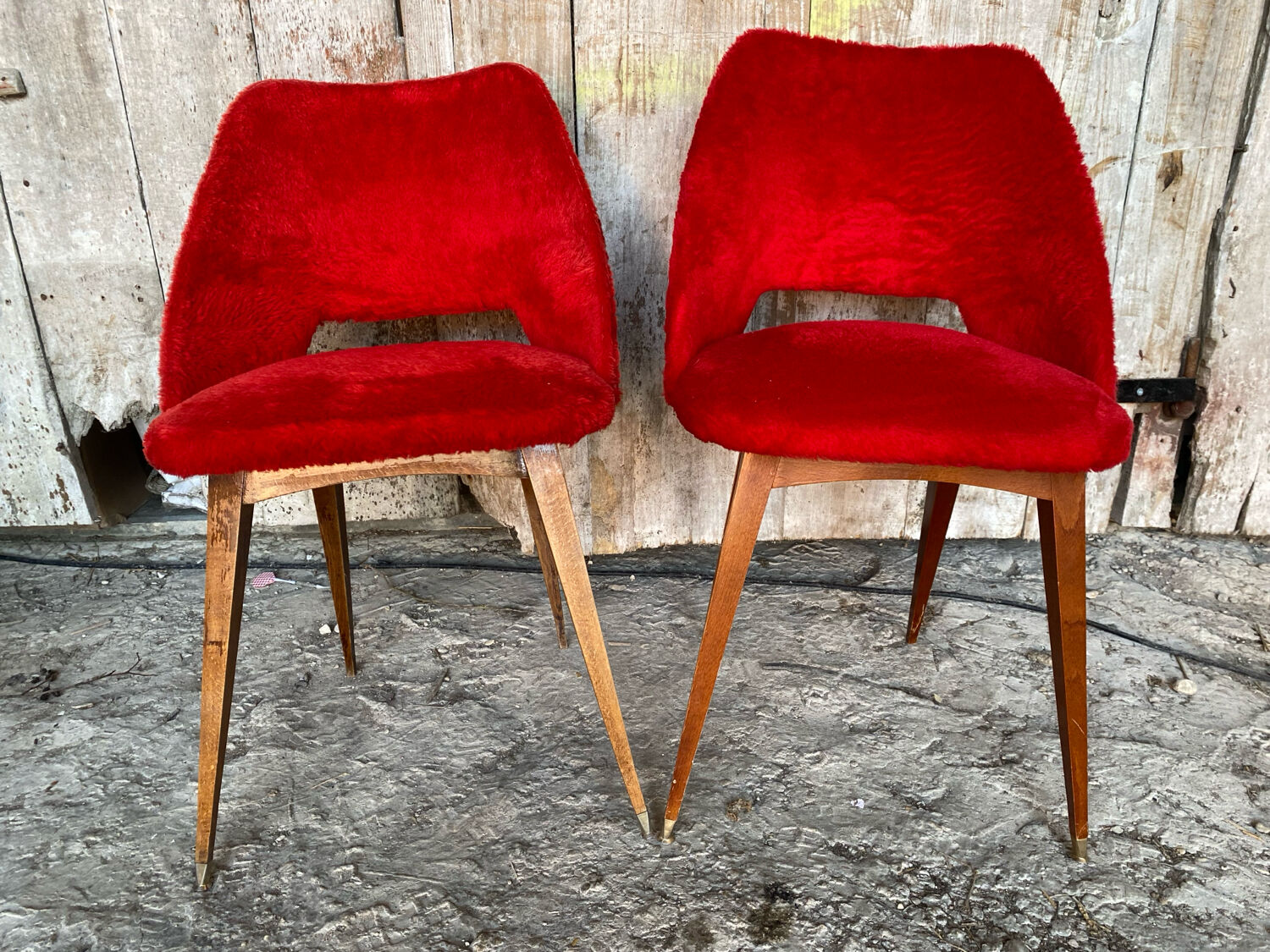Achille decommere chair pair red fur + vintage wooden compass legs