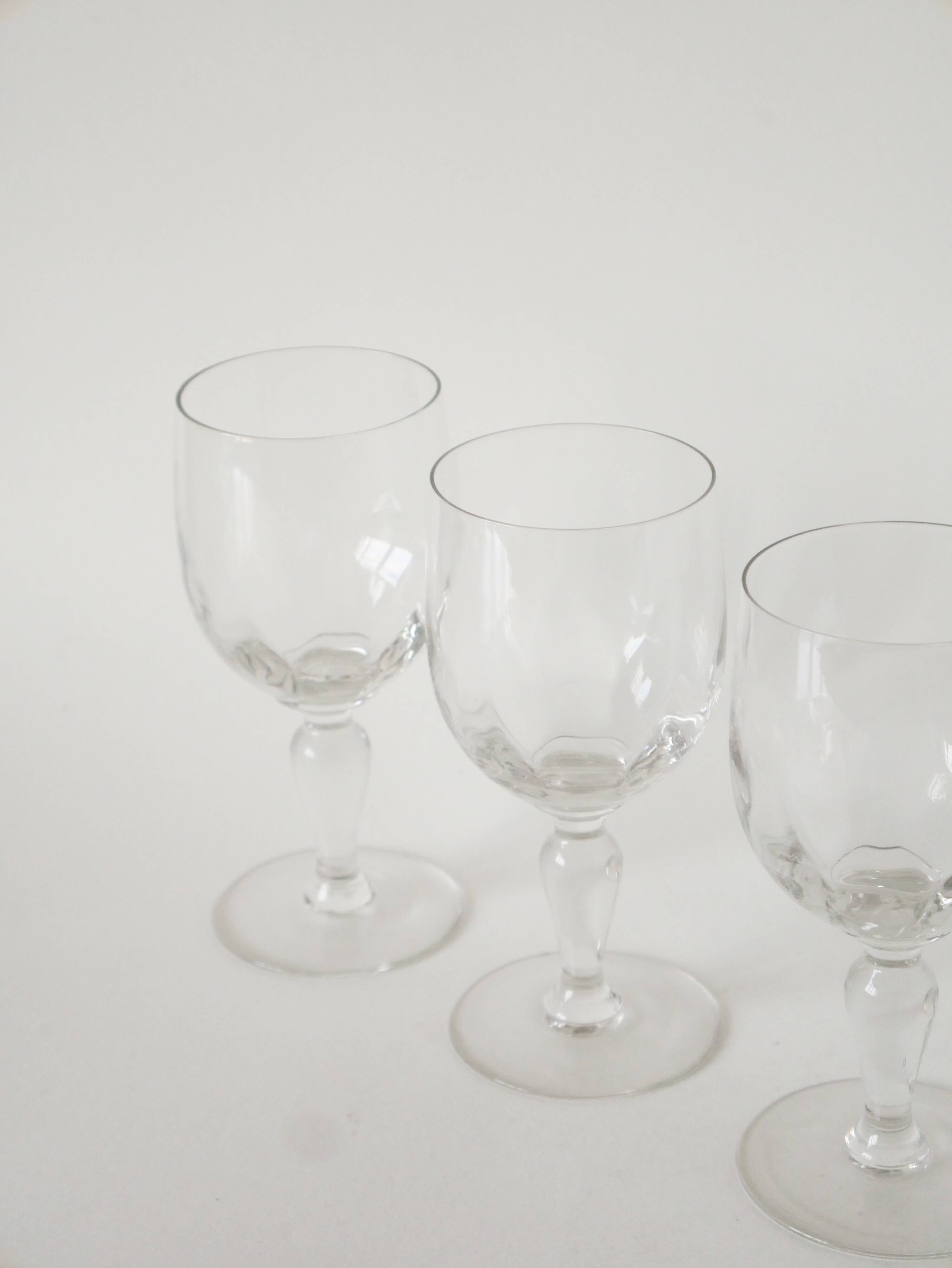 Set of 4 large crystal wine glasses, 1930.