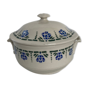 Tureen