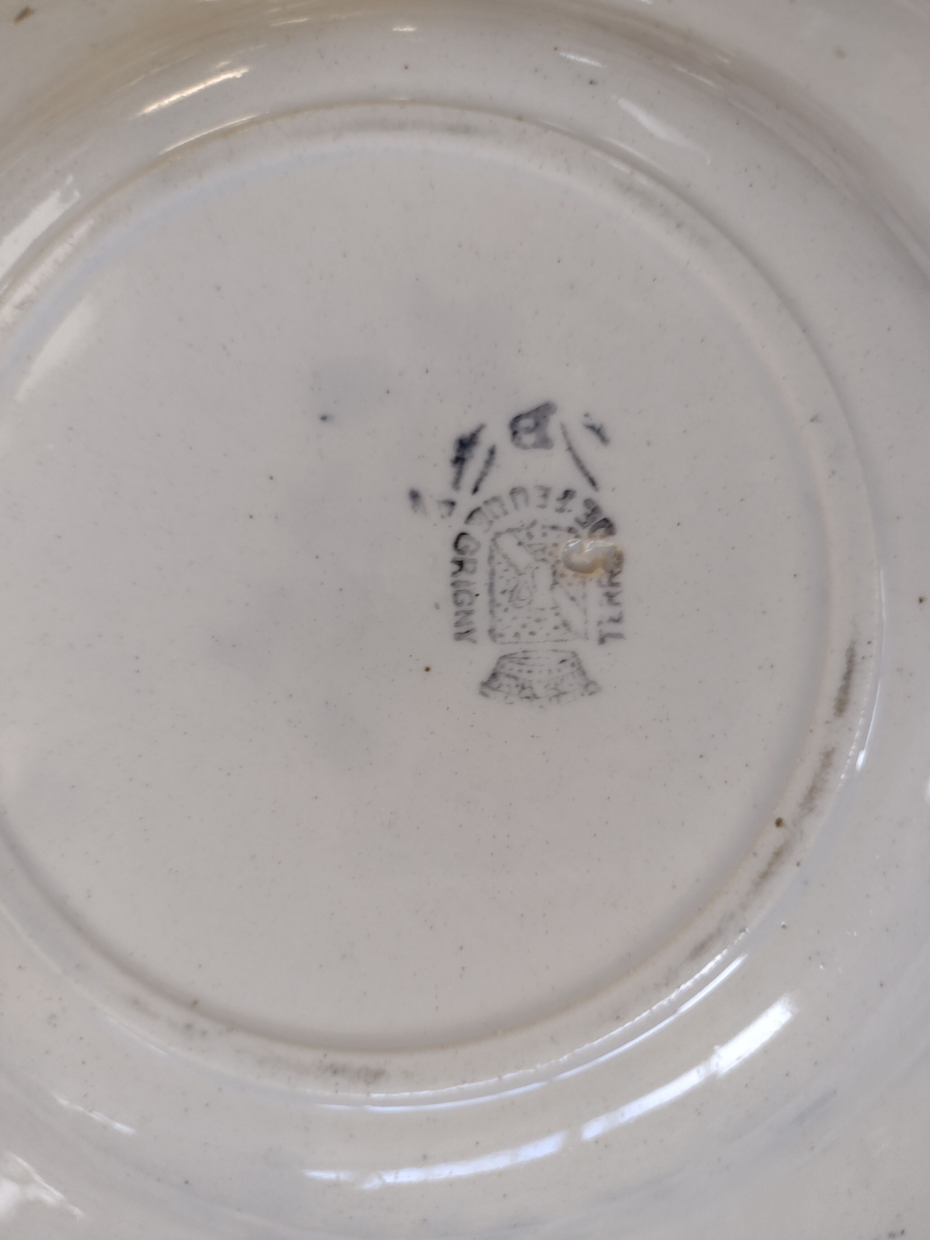 set of 4 hollow plates ter of iron gien and grigny