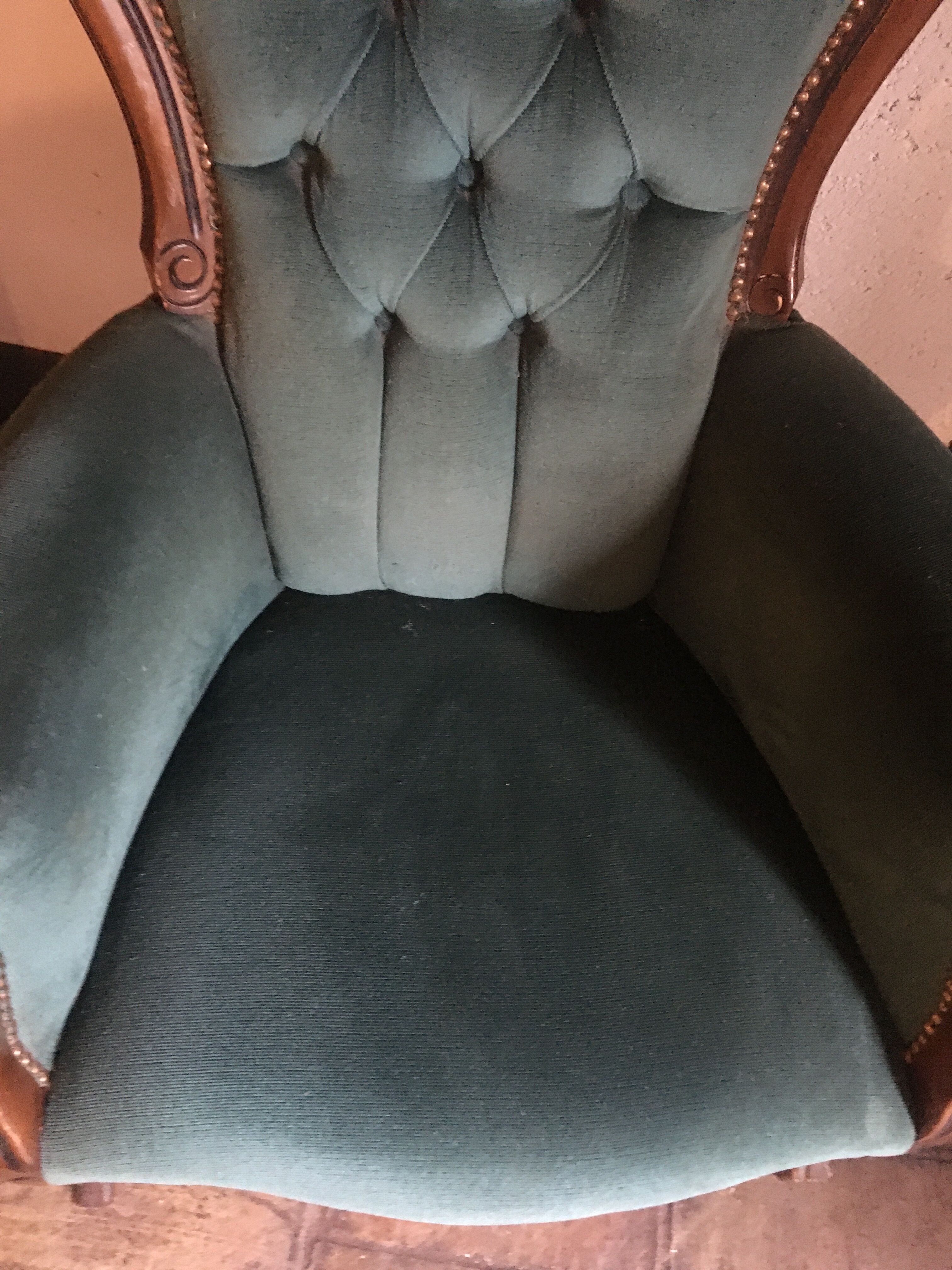 Voltaire armchair in green velvet