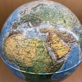 Terrestrial globe 80s