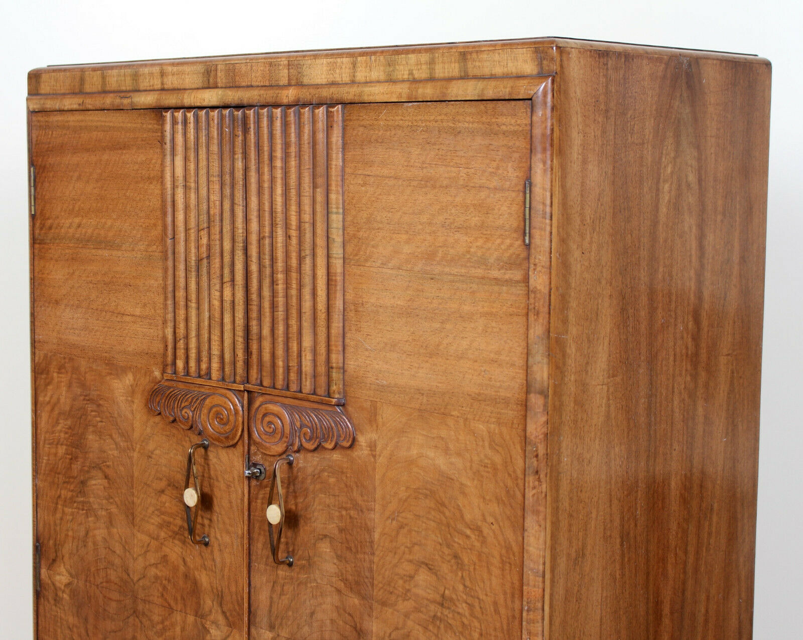 Wardrobe compactum Walnut art deco period