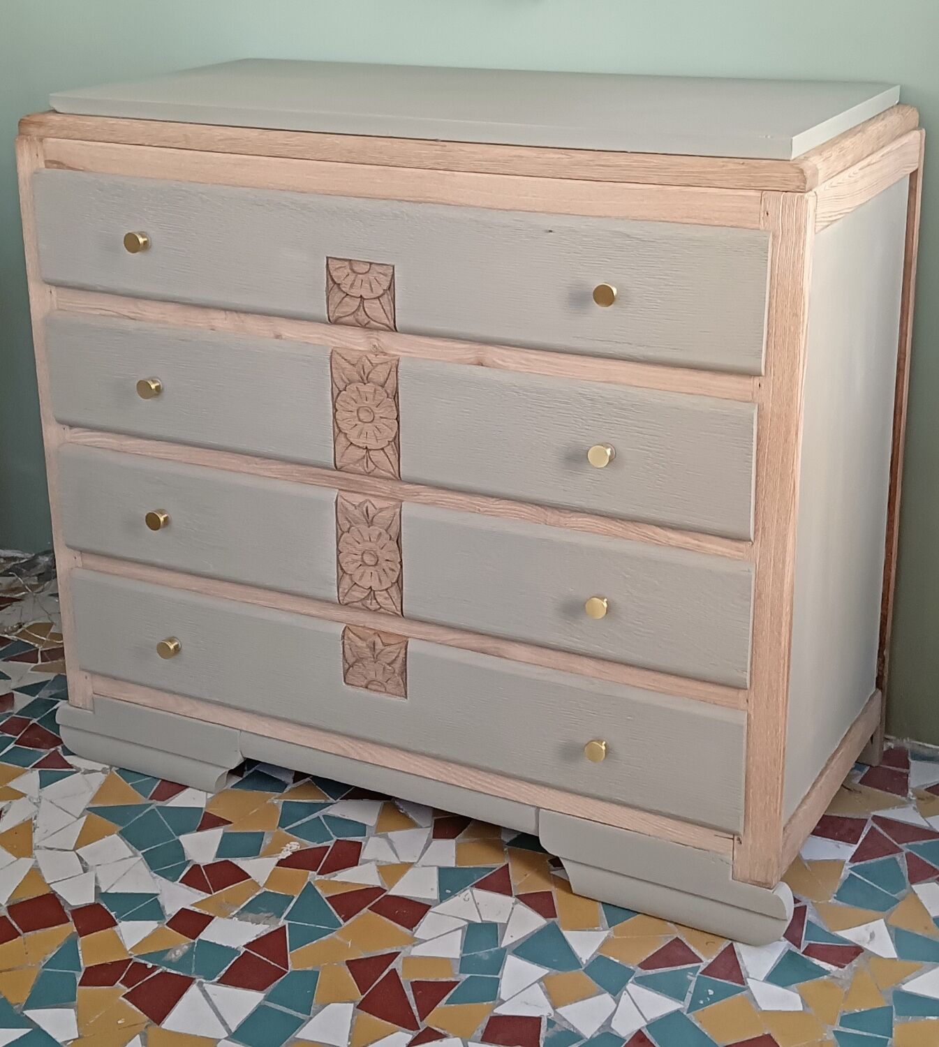 Art Deco chest of drawers