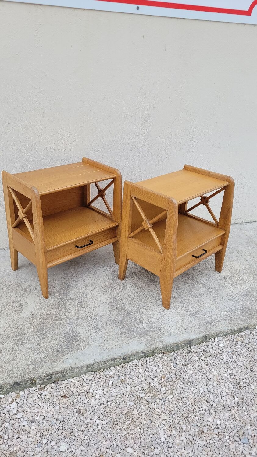 Paire de table de chevets Ateliers Saint sabin en chêne 1950
