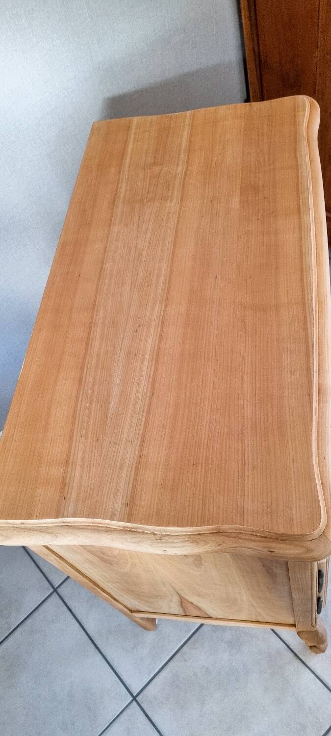 Cane furniture in the Louis XV style