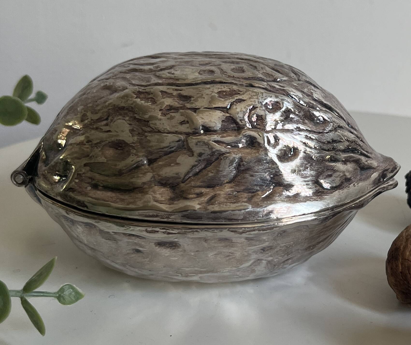 VINTAGE METAL NUT CRACKER AND WALNUT SHAPE