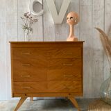 Chest of drawers with compass feet