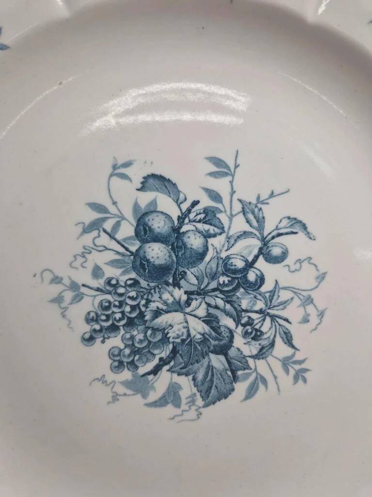 Large round earthenware dish Clairefontaine model Pompadour 33 cm