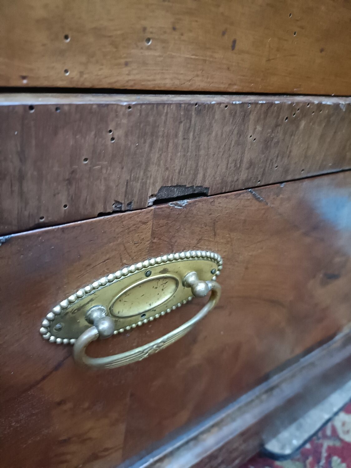 Cabinet bonnetière in solid oak and partial veneer