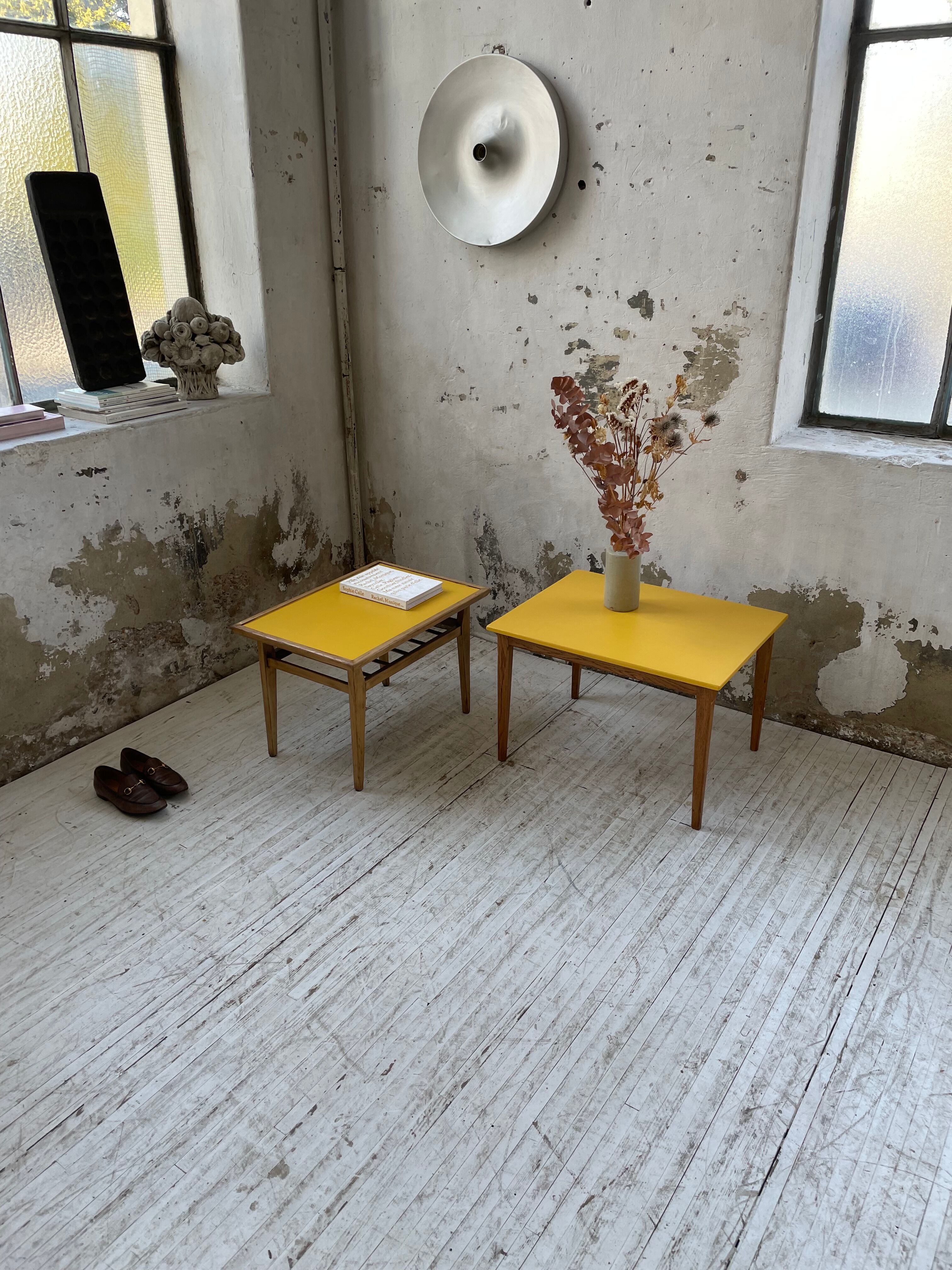 Duo de tables basses bois jaune