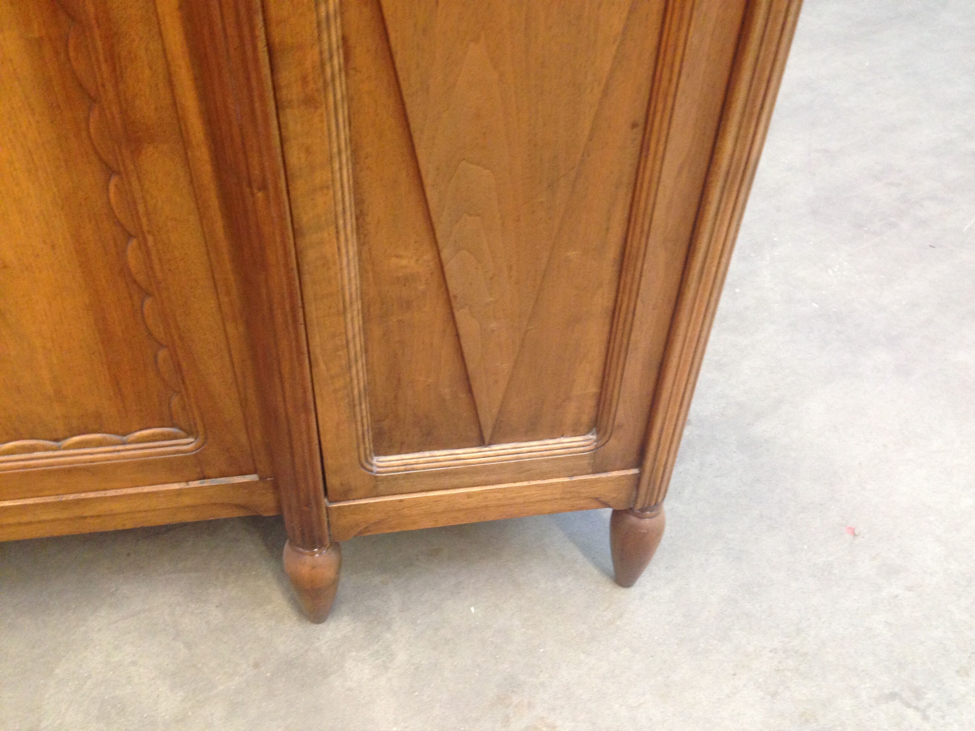 Art deco dressing table